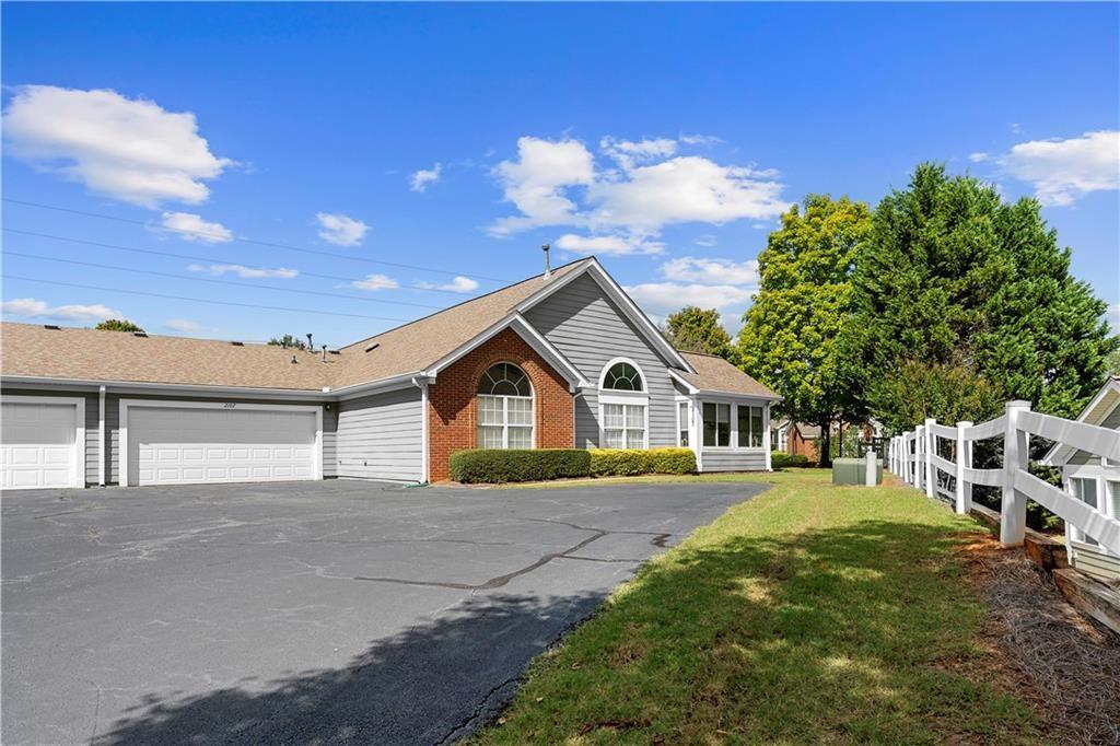 2107 Carefree Circle Unit 11