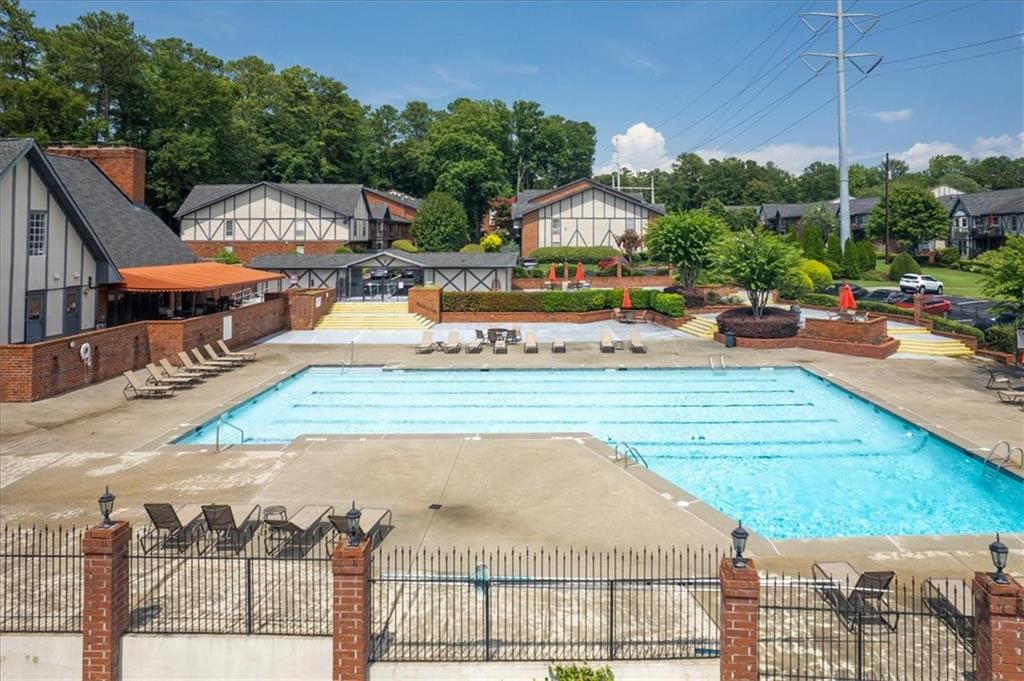 6851 Roswell Road Unit H6