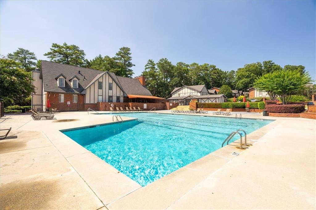 6851 Roswell Road Unit H6