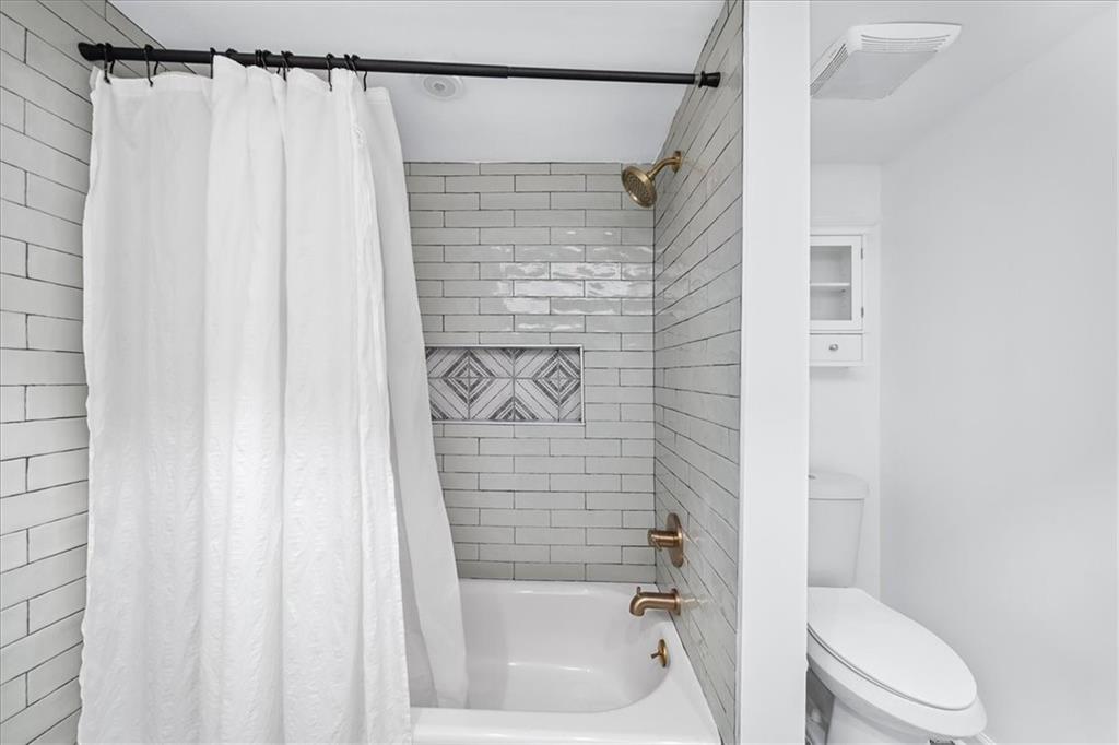 6851 Roswell Road Unit H6