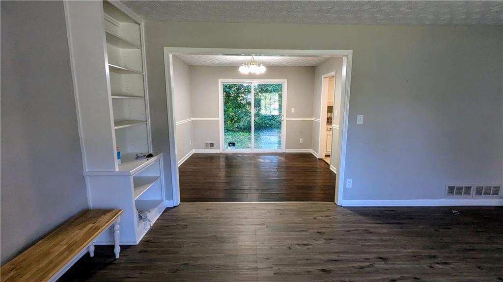 1673 Pineford Court