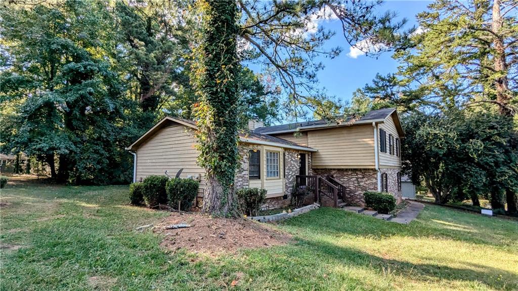 1673 Pineford Court