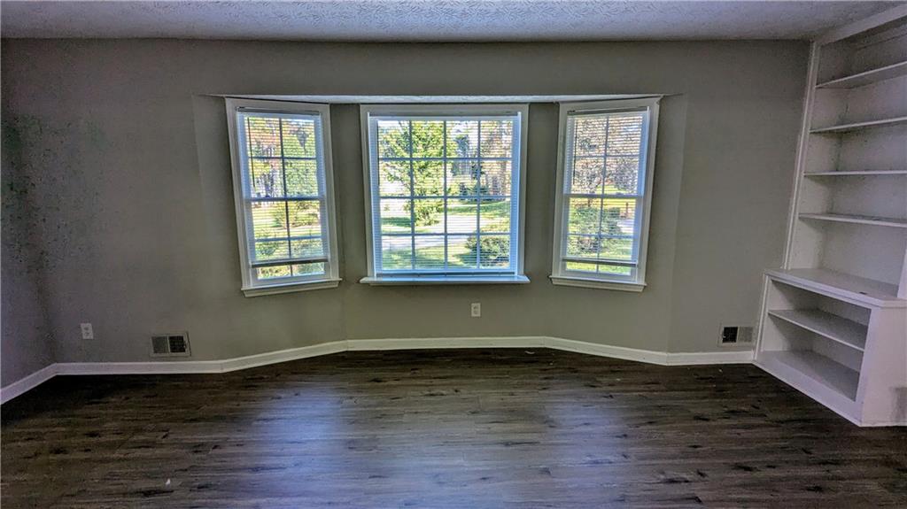 1673 Pineford Court