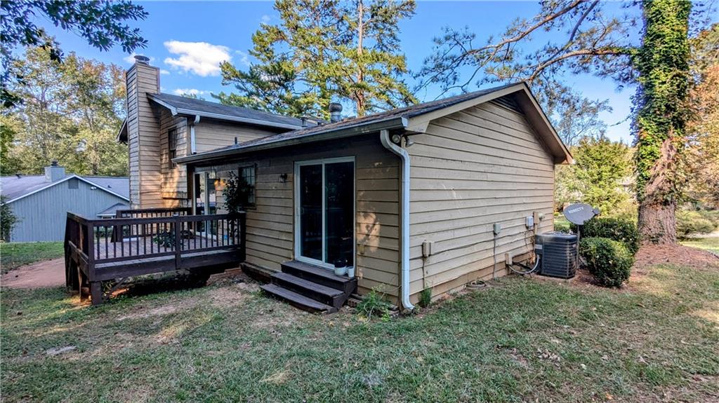 1673 Pineford Court