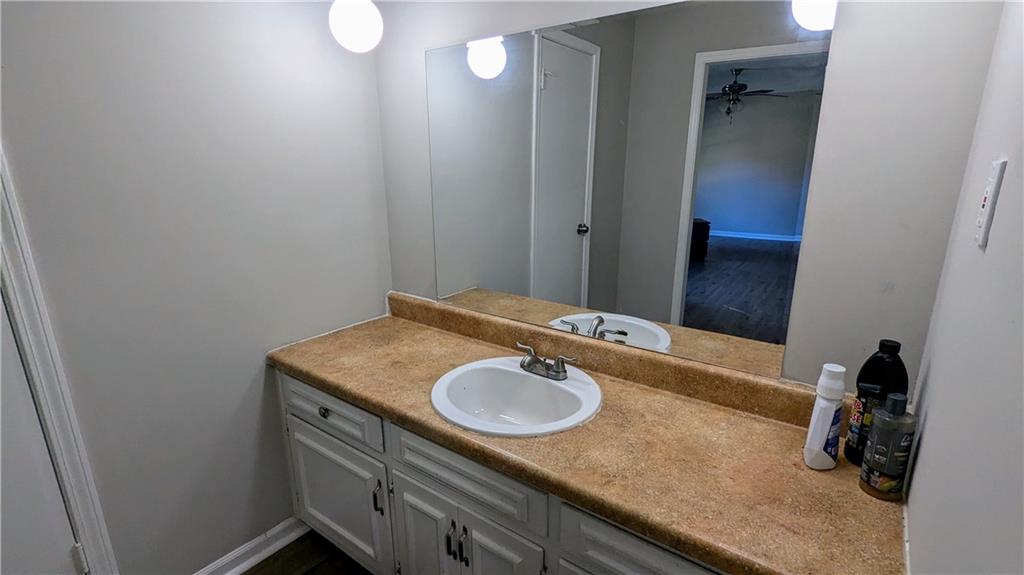 1673 Pineford Court
