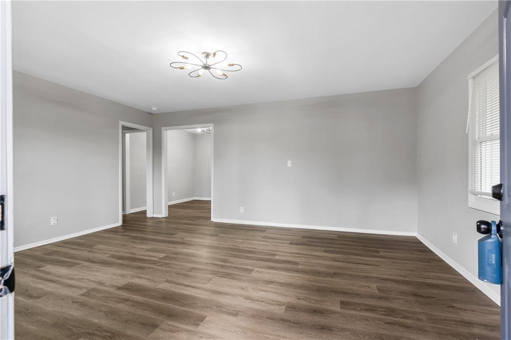 4328 Glenwood Parkway