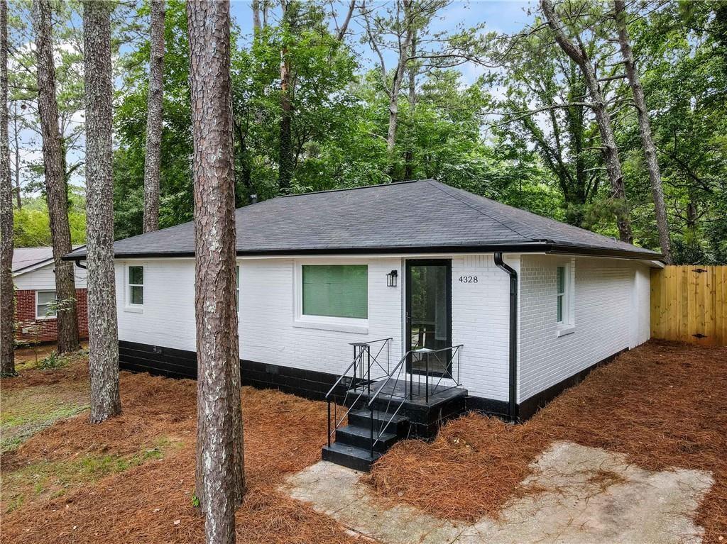 4328 Glenwood Parkway