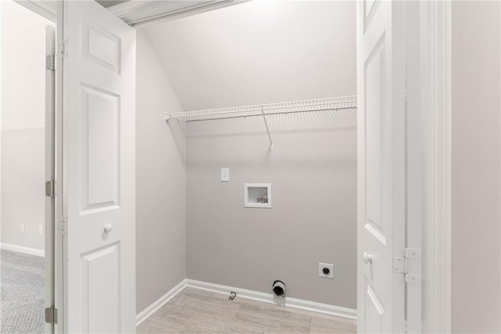 3752 High Gables W