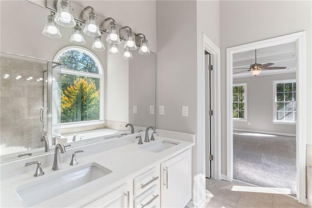 3752 High Gables W