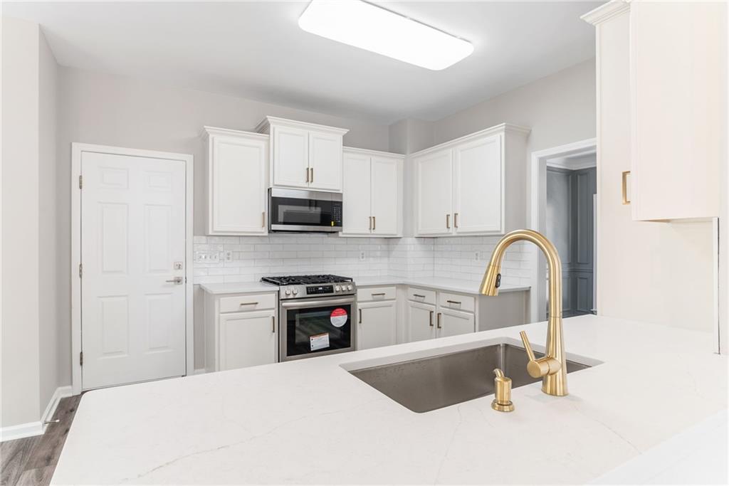 3752 High Gables W