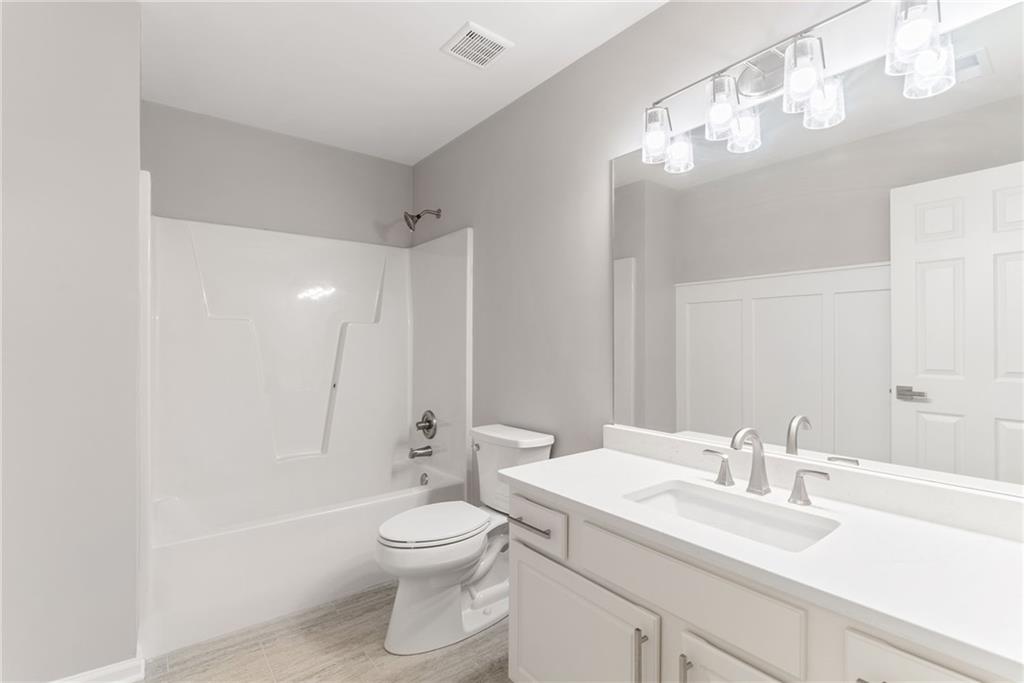 3752 High Gables W