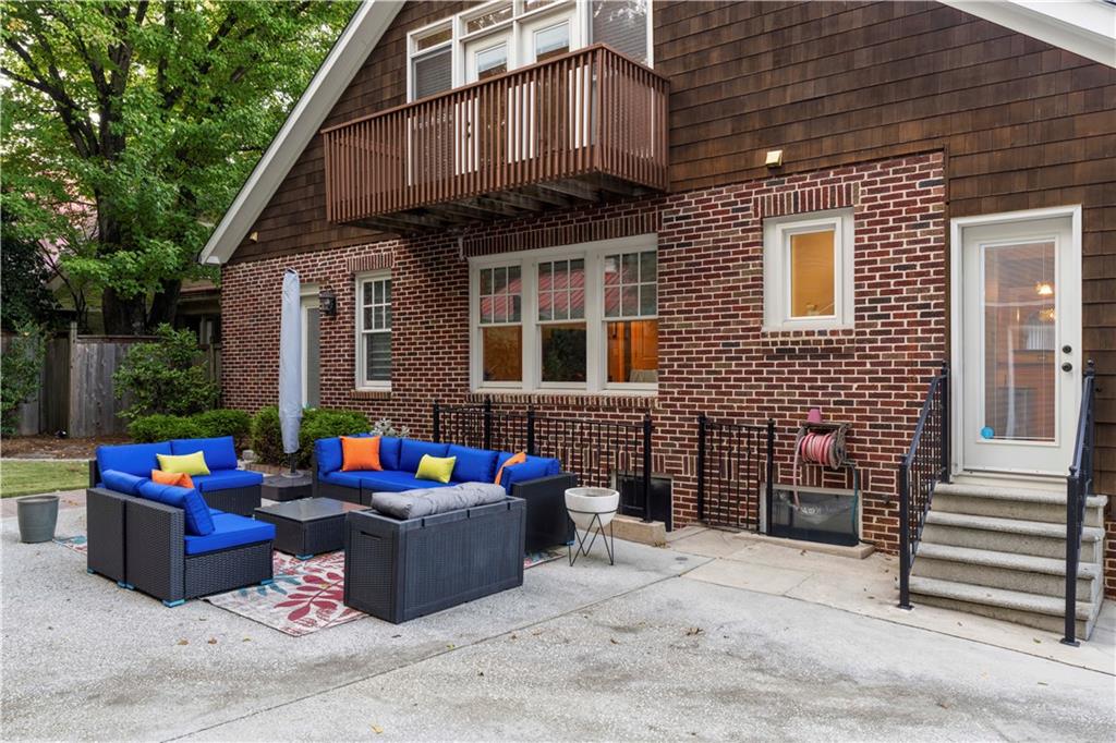 811 East Morningside Drive NE