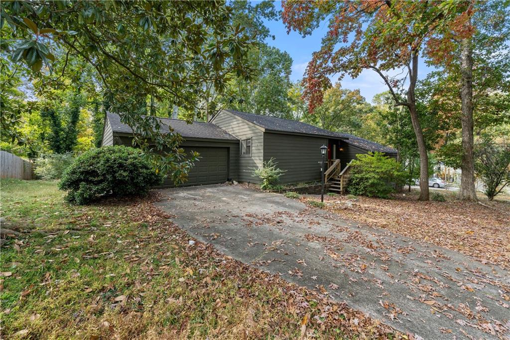 3251 Stoney Acres Drive NW