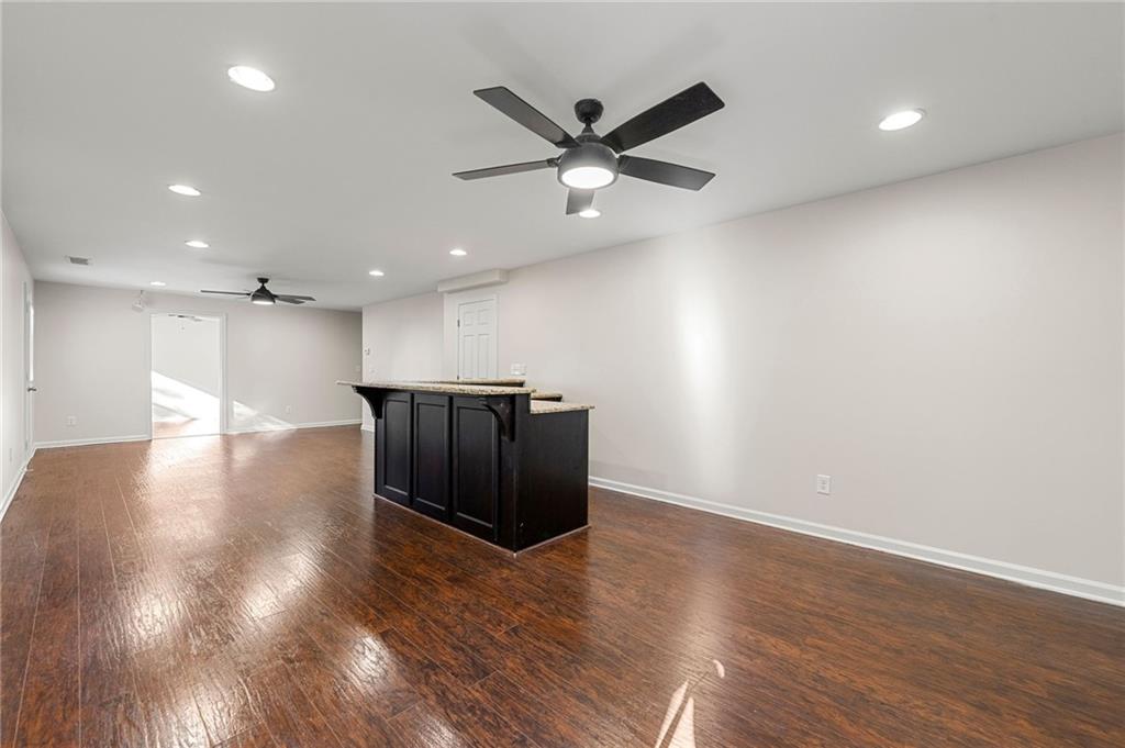 212 Roseman Way
