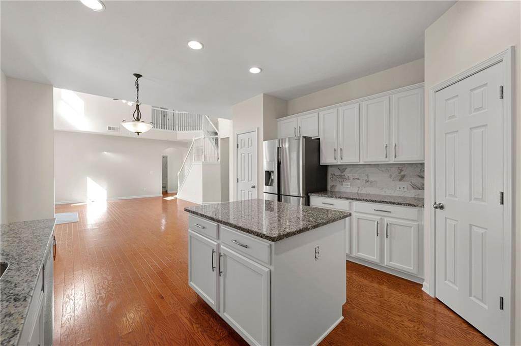 212 Roseman Way