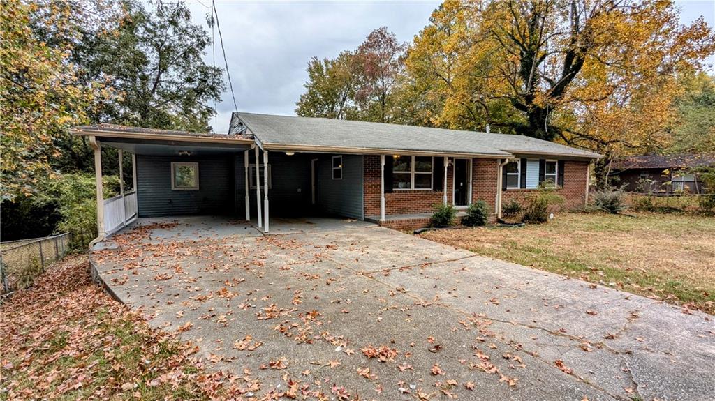 5453 Deerfield Trail