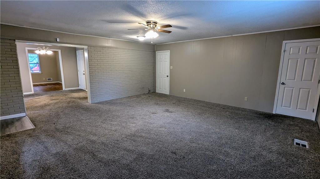 5453 Deerfield Trail