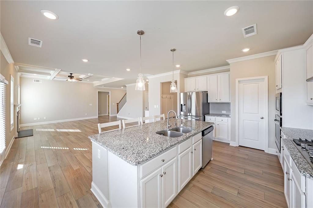 4469 Mill Oak Way SW