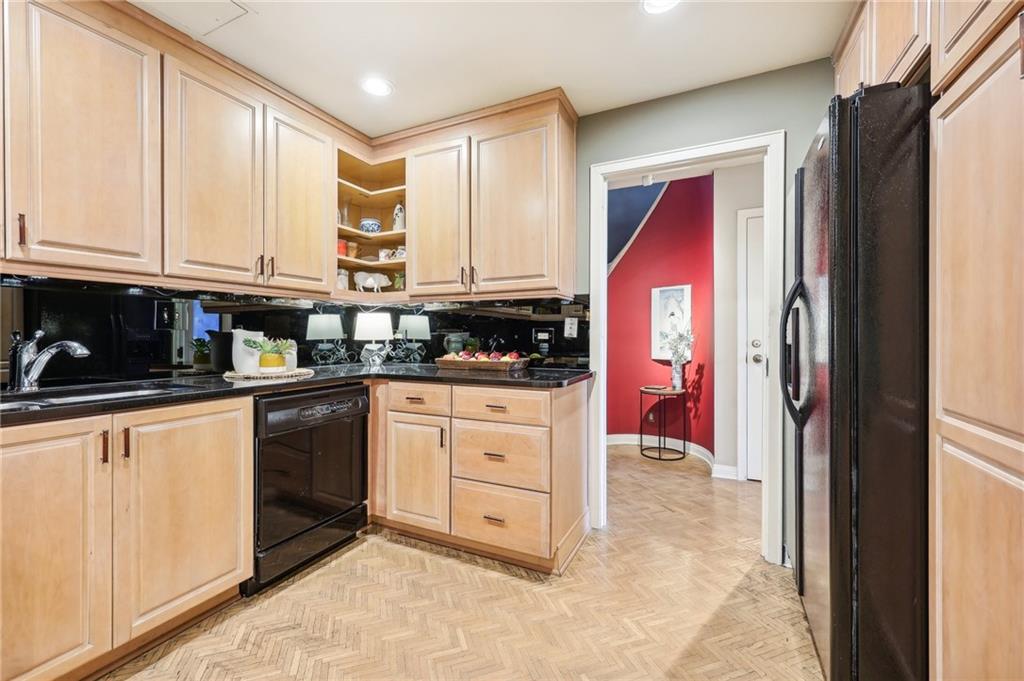 147 15th Street NE Unit 4D