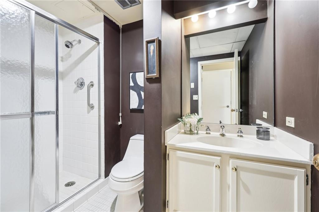 147 15th Street NE Unit 4D