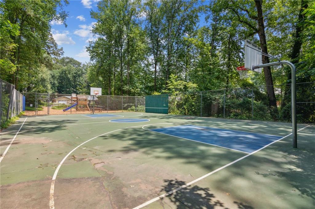 5224 Deering Trail