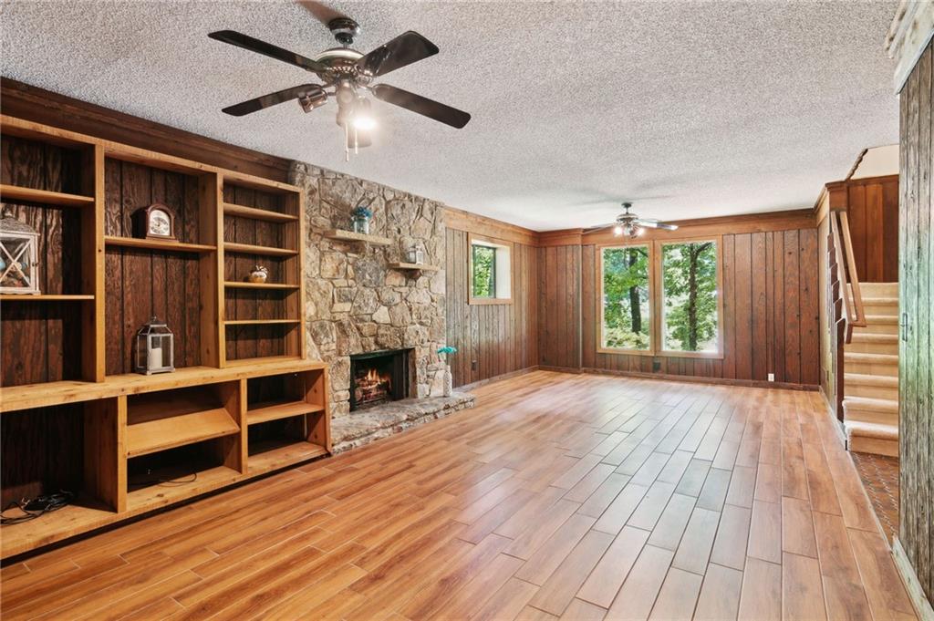 5224 Deering Trail