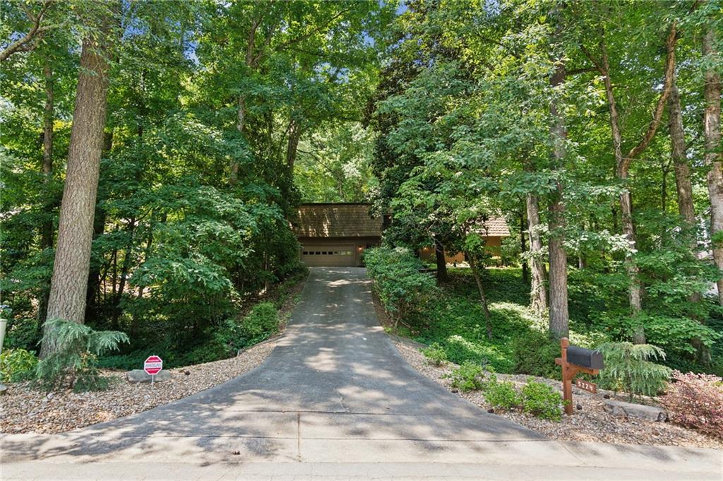 5224 Deering Trail