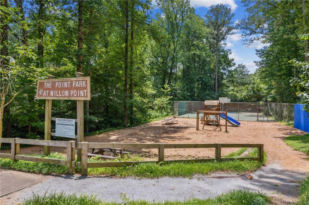 5224 Deering Trail