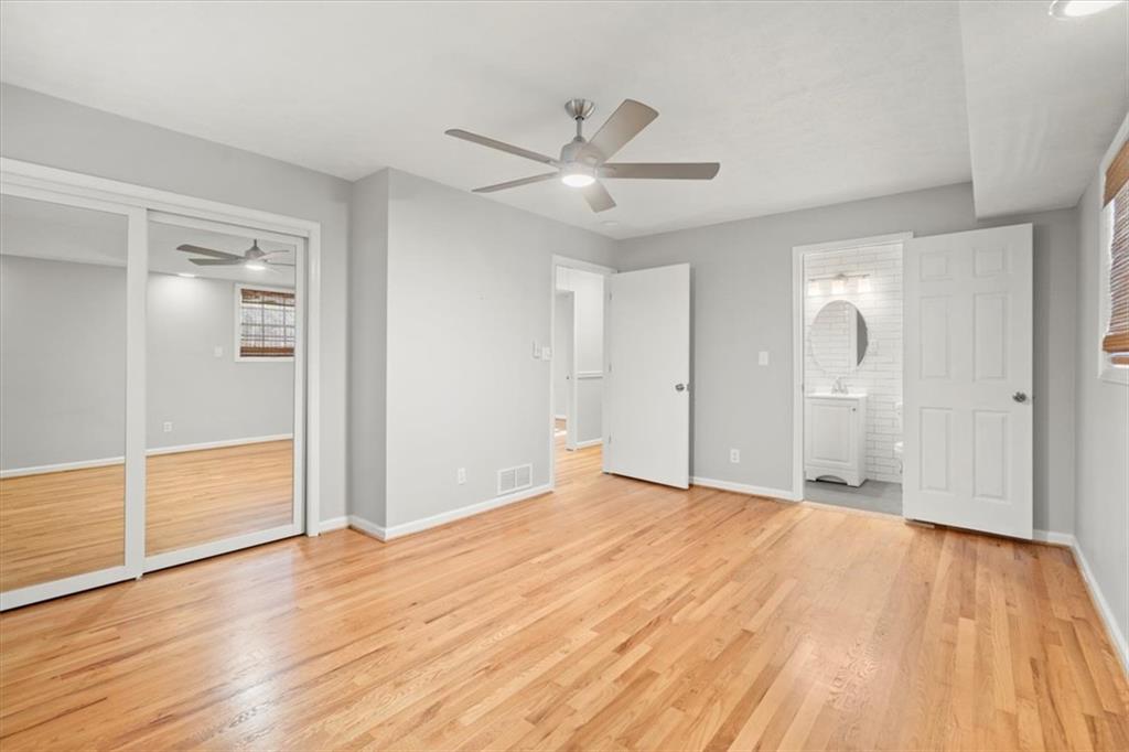 121 Suburban Drive NE
