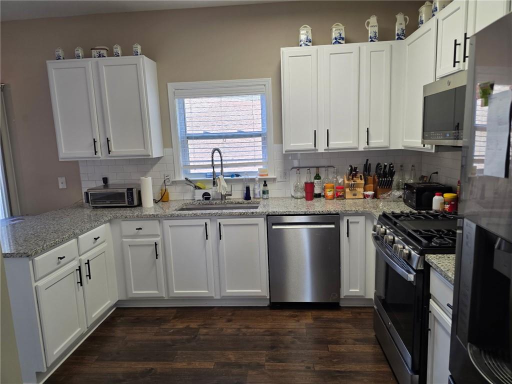 106 PUCKETT Court