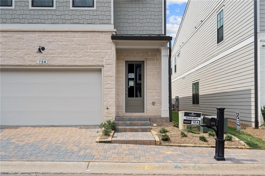 734 Stickley Oak Way