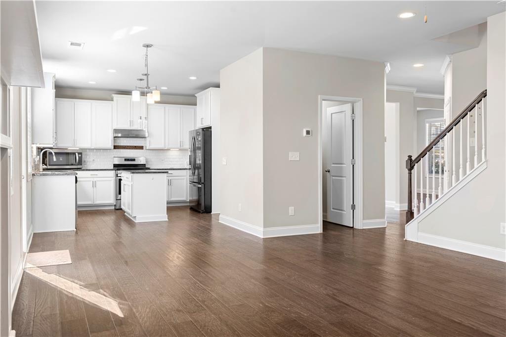 2417 Kingston Heath Way