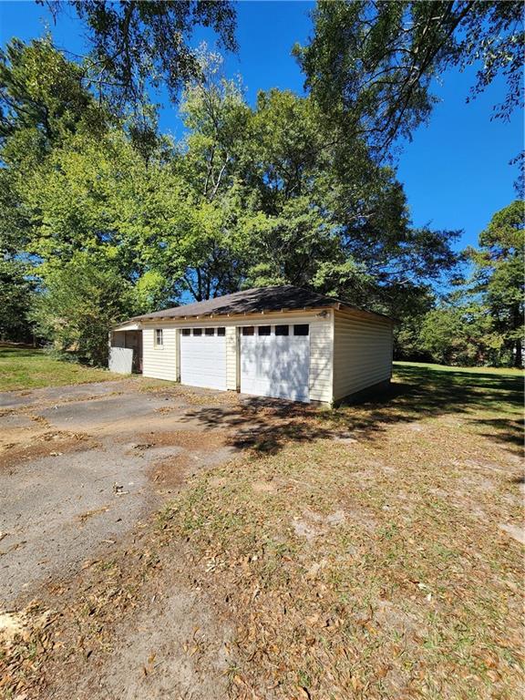 3341 Lower Roswell Road