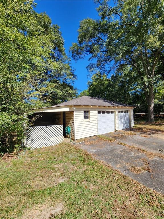 3341 Lower Roswell Road