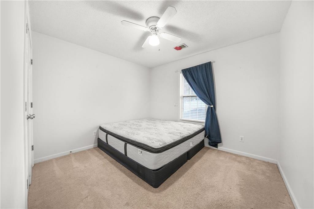 5752 Riverside Walk Drive