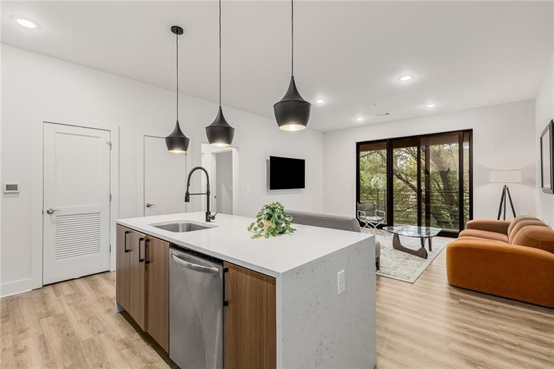 112 Rogers Street NE Unit 303