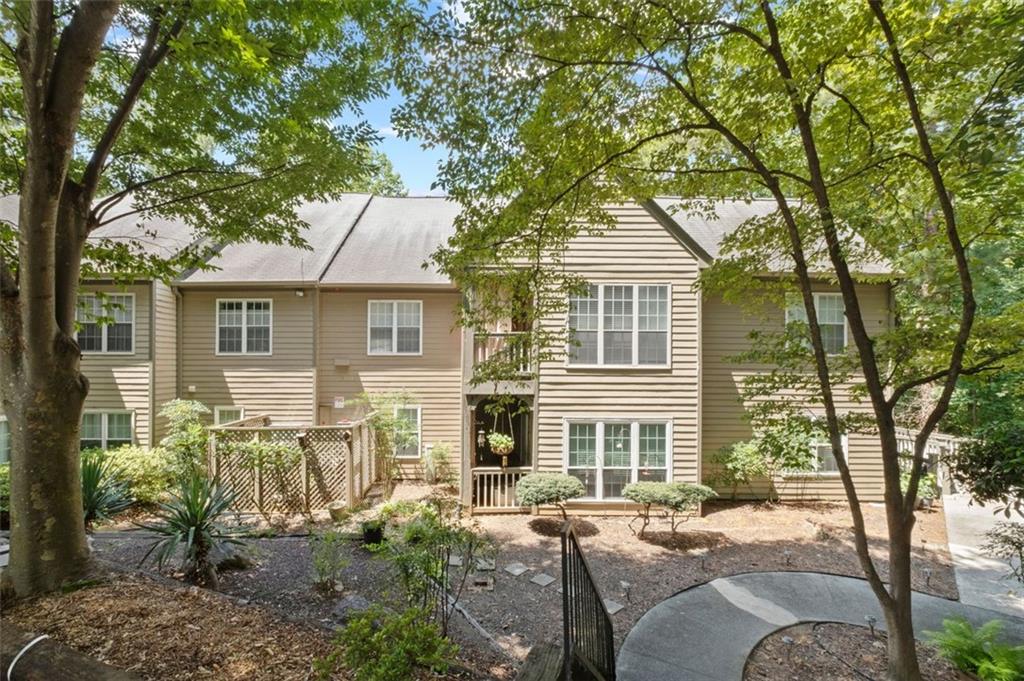 310 Mill Pond Court SE