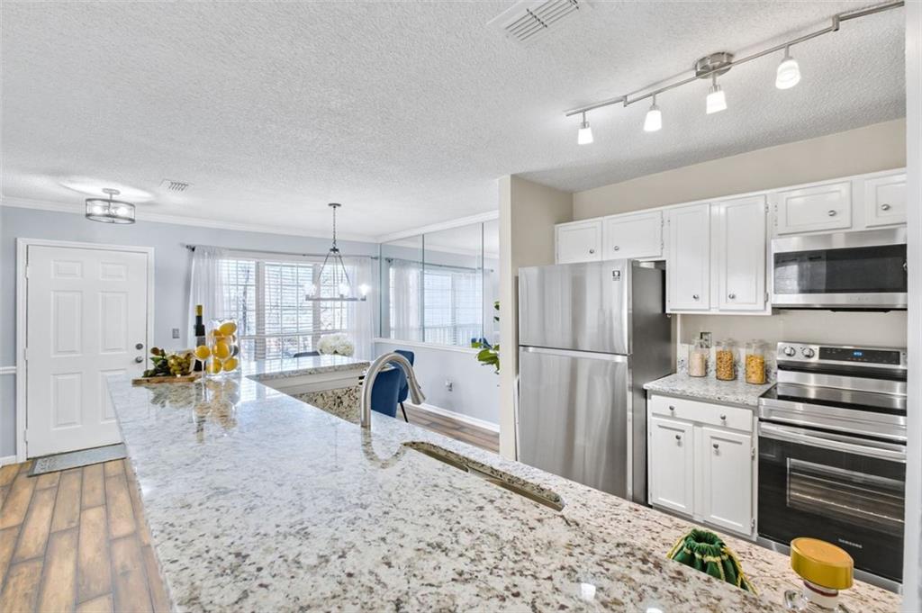 310 Mill Pond Court SE