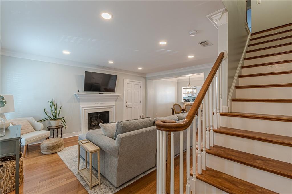 35 Mount Vernon Circle