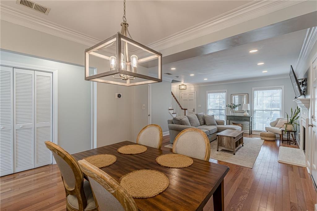35 Mount Vernon Circle