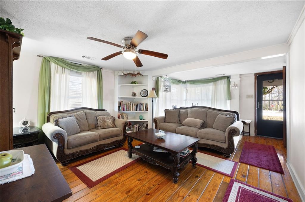 3170 New Macland Road