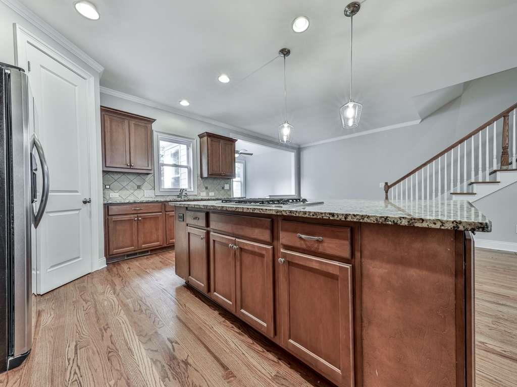 5104 Waters Edge Trail
