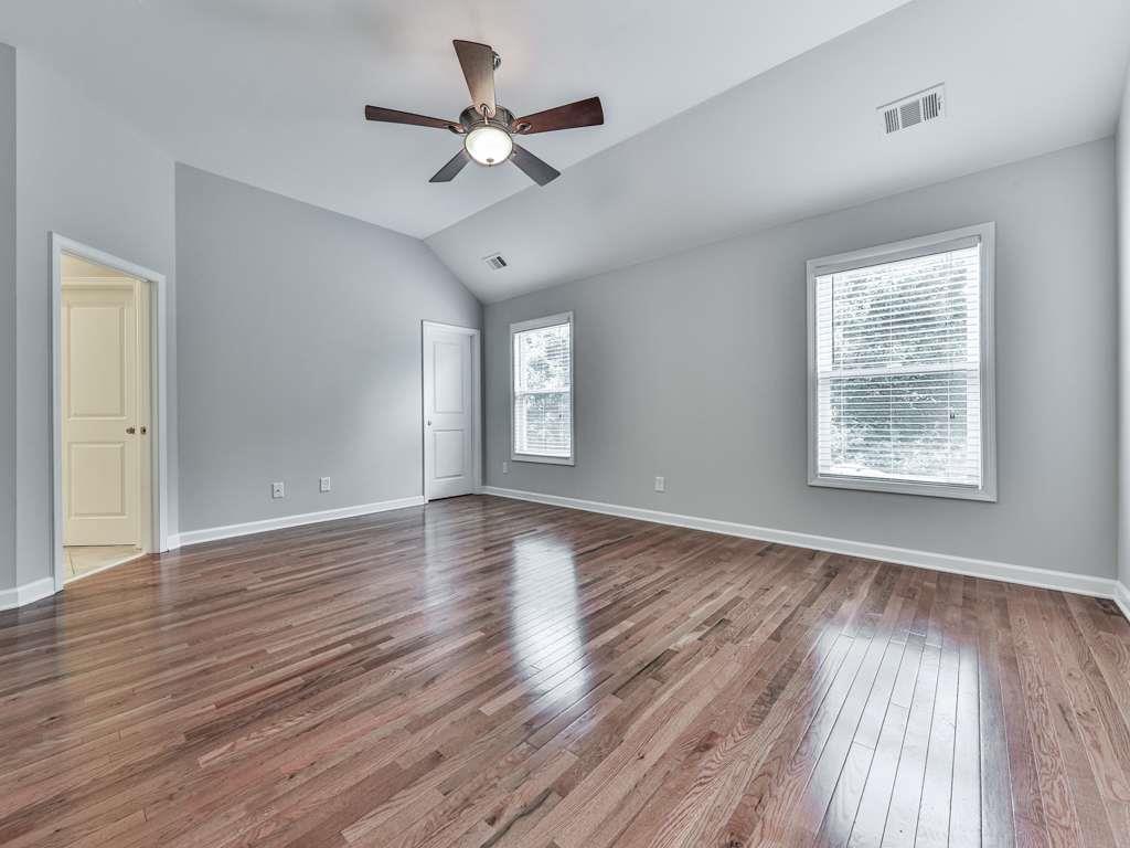 5104 Waters Edge Trail