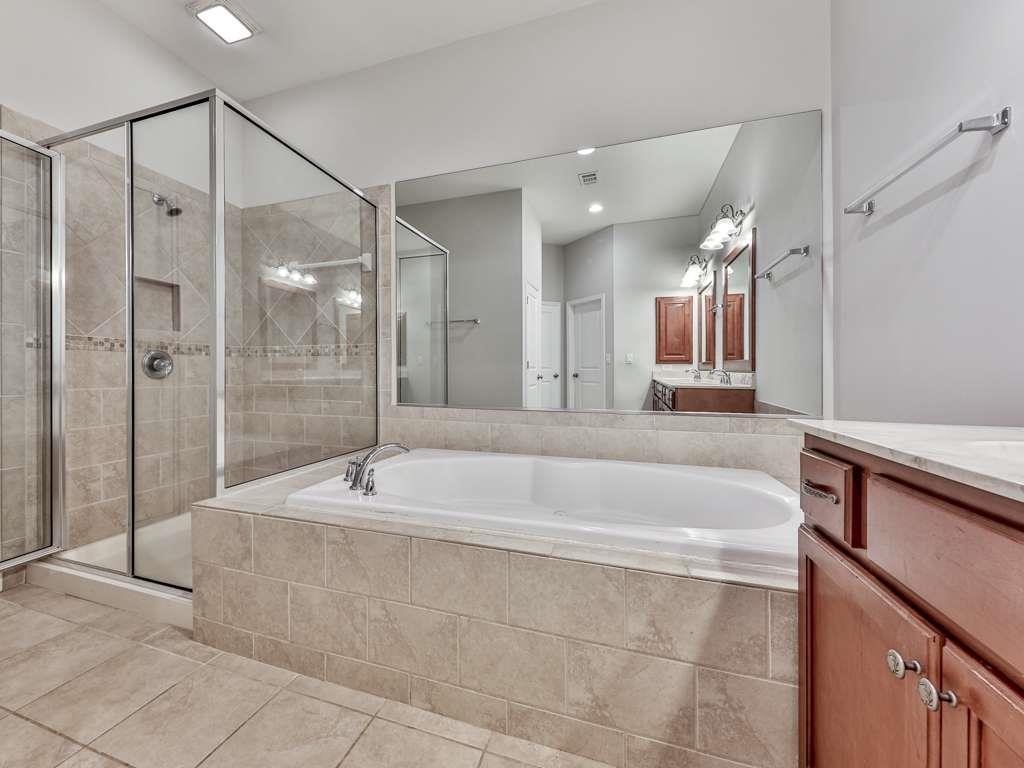5104 Waters Edge Trail