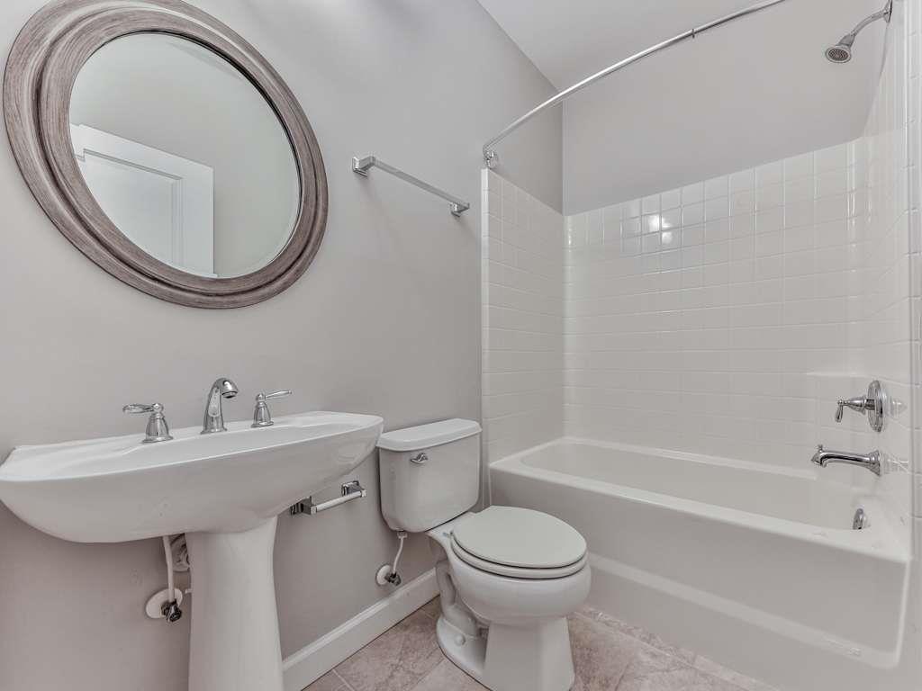 5104 Waters Edge Trail