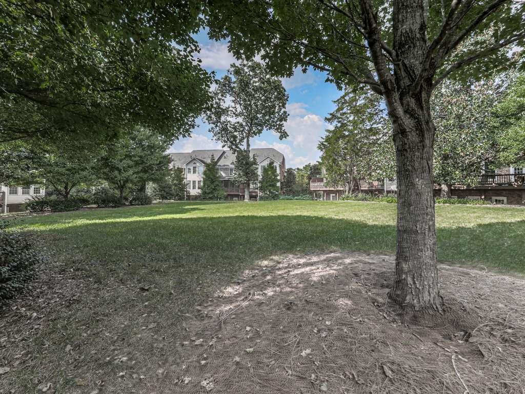 5104 Waters Edge Trail