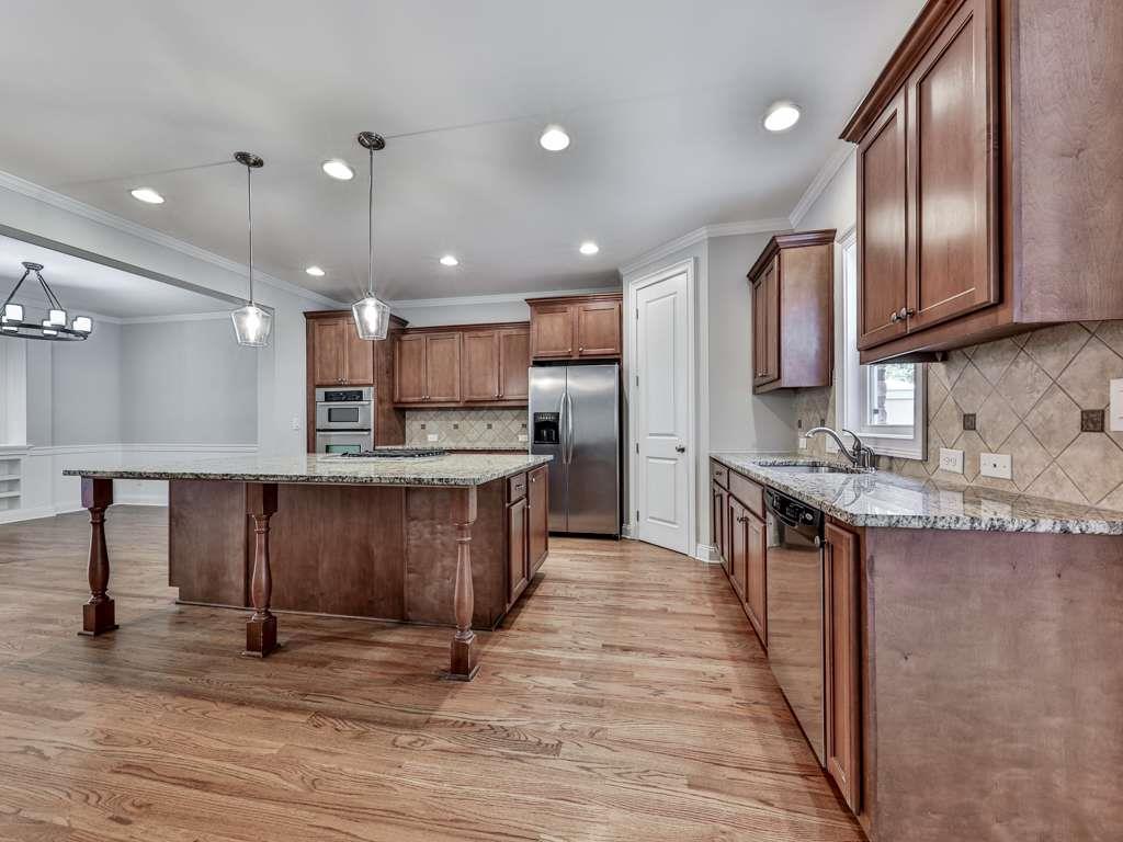 5104 Waters Edge Trail