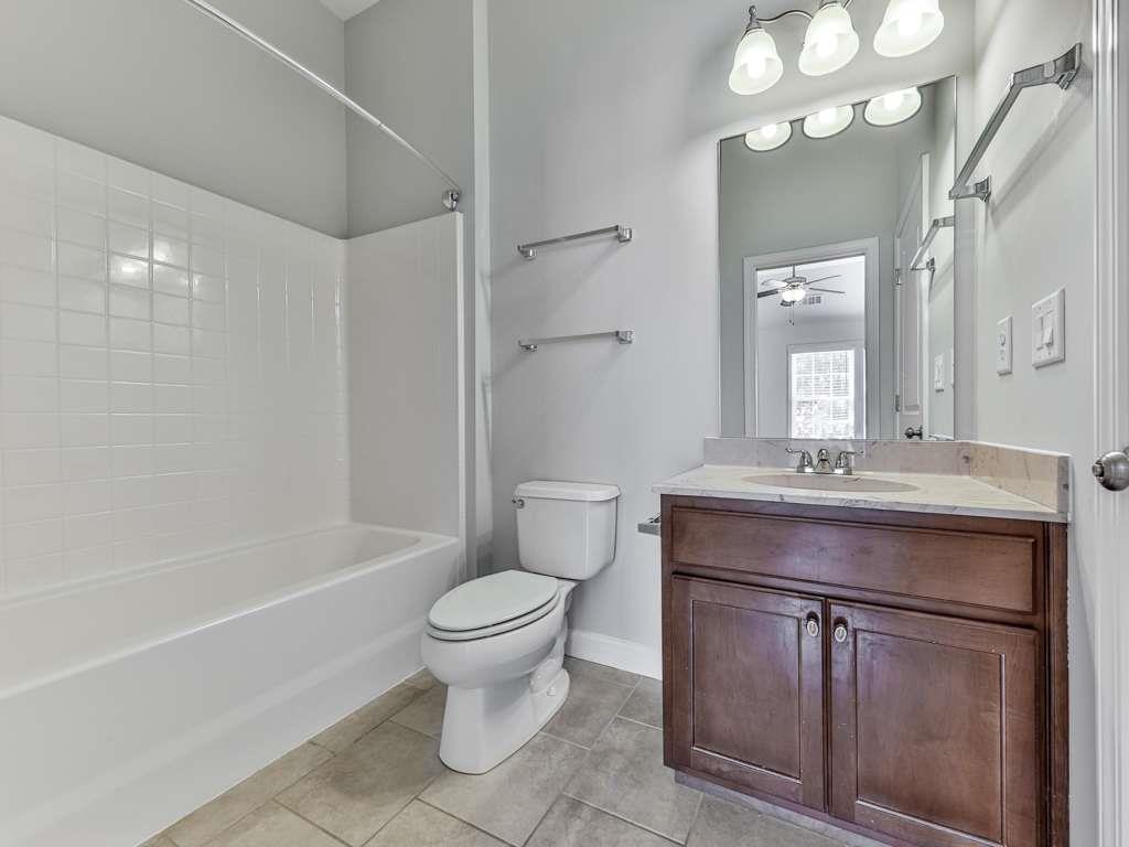 5104 Waters Edge Trail