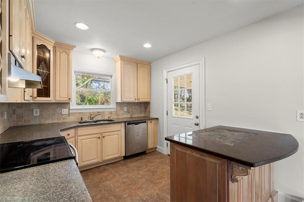 134 Herbert Drive SE