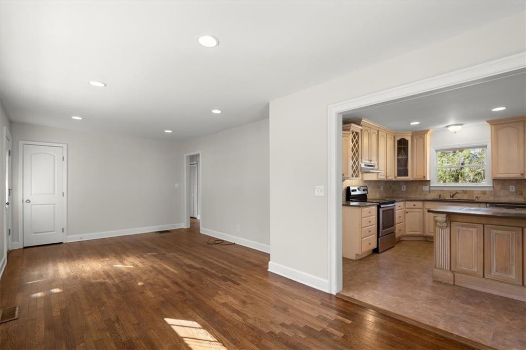 134 Herbert Drive SE